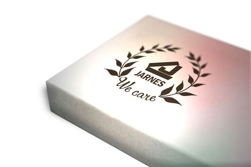 Example of box with pearlescent lacquer